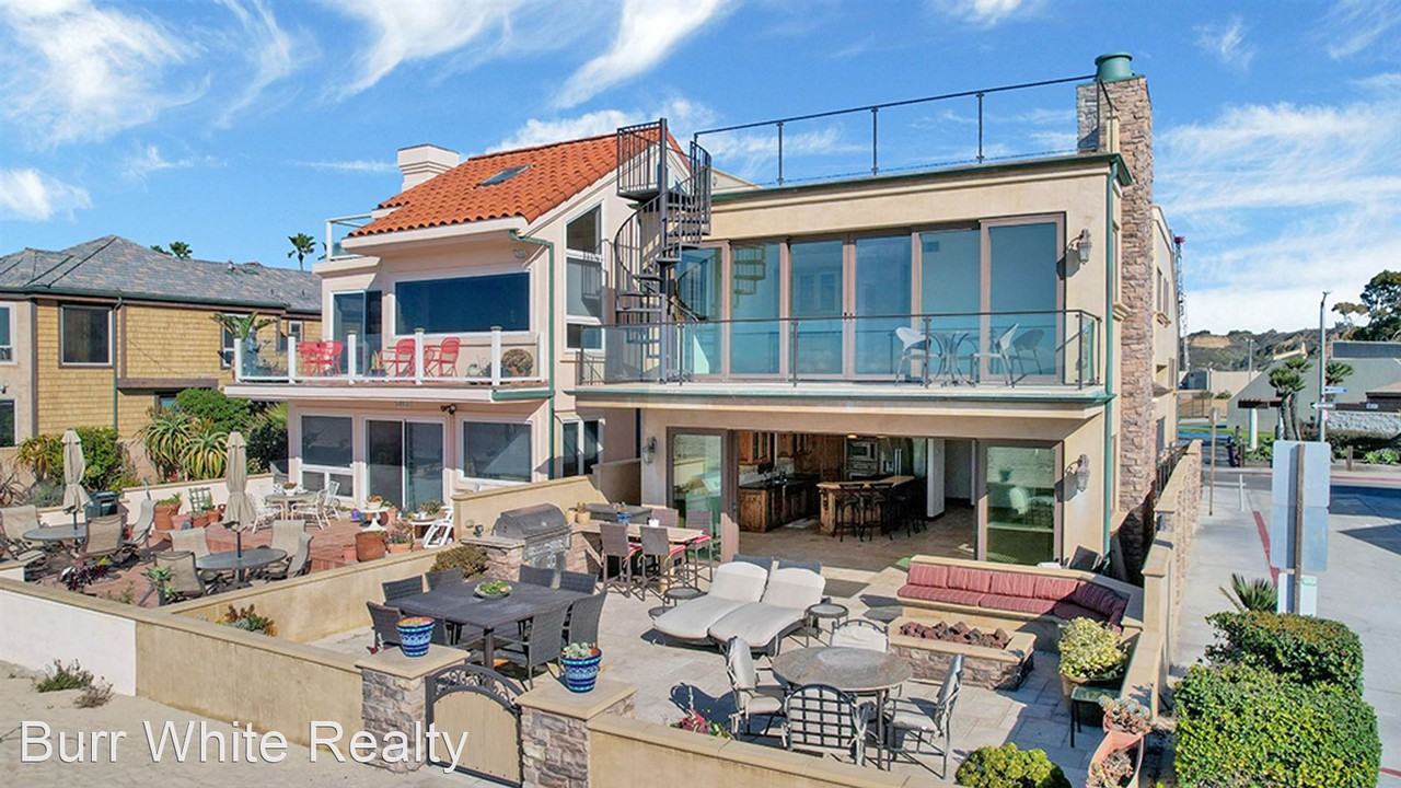 Why You Need to Check out the Newport Beach Pier - Burr White Realty