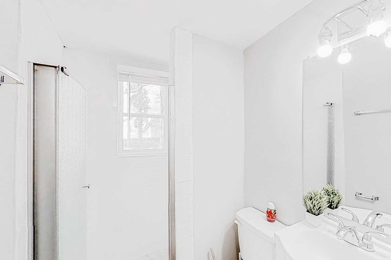 Hillandale Dr - Photo 5 of 12