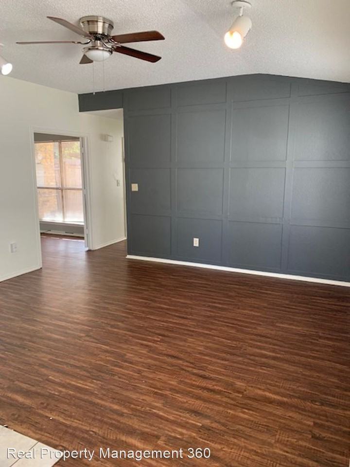 339 Gregory - Photo 2 of 8