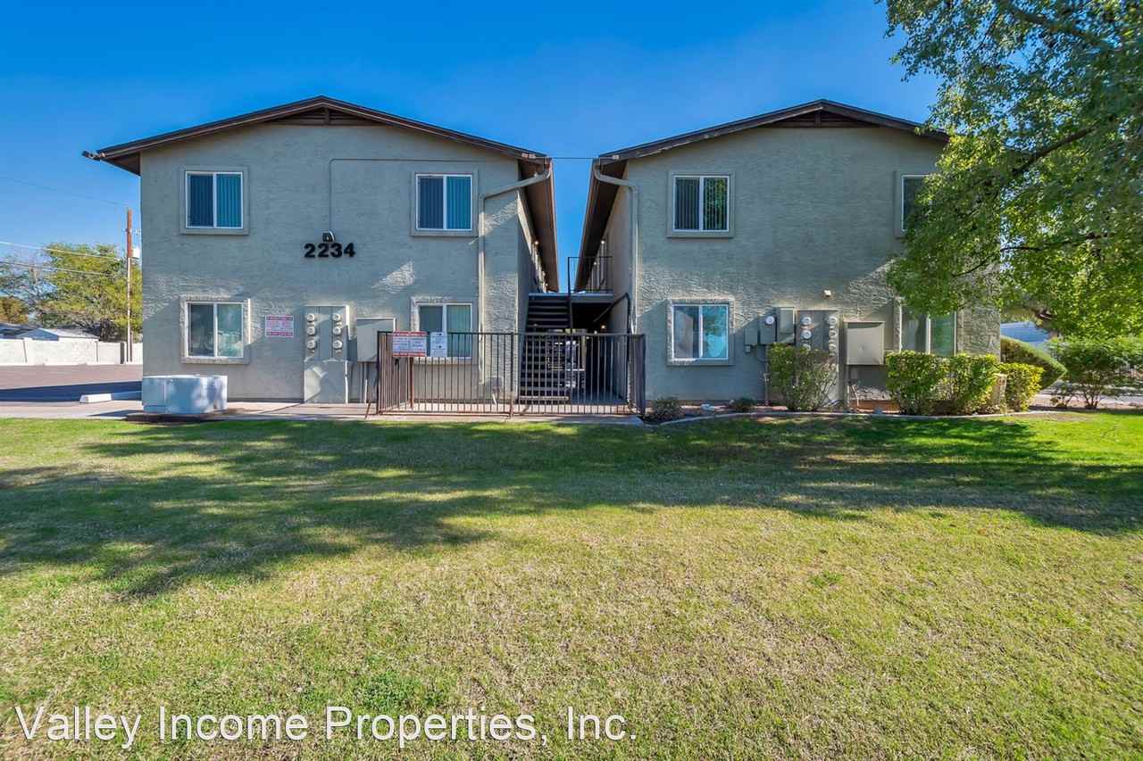 Starlight Apartment Homes Apartments 2234 W Hazelwood St, Phoenix, AZ