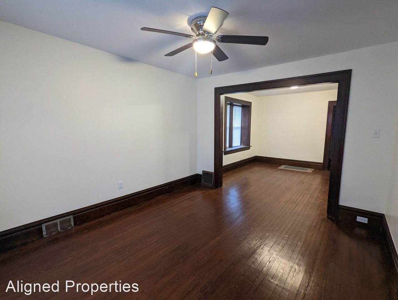 527 Brady Ave - Photo 2 of 13
