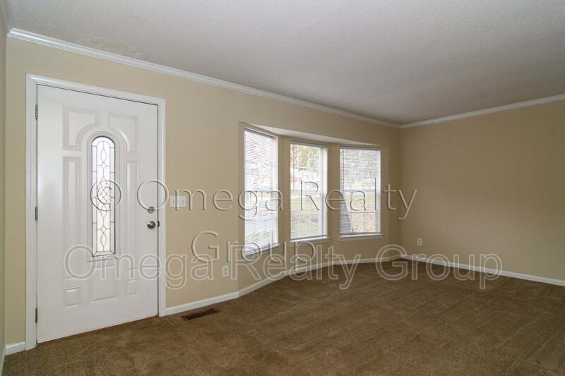 5563 Cheryl Dr - Photo 4 of 25