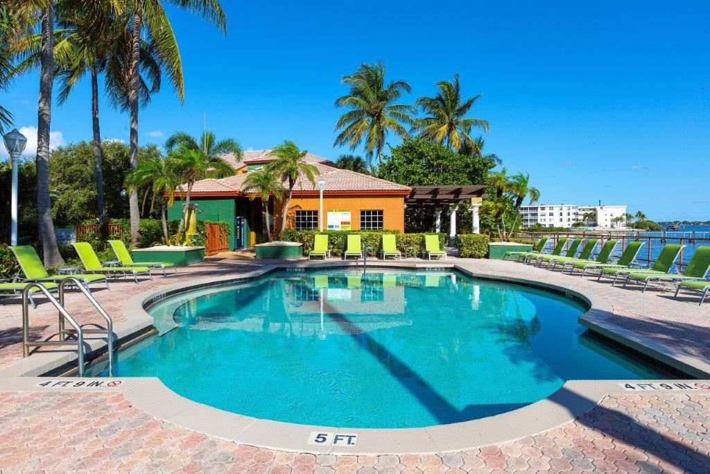 Manatee Bay - Photo 6 of 38