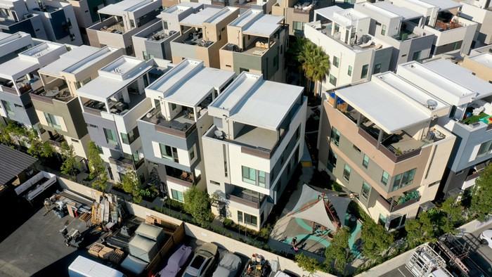 629 Cardiff Reef - Photo 2 of 31