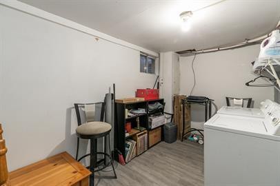 21 Evergreen St - Photo 3 of 20