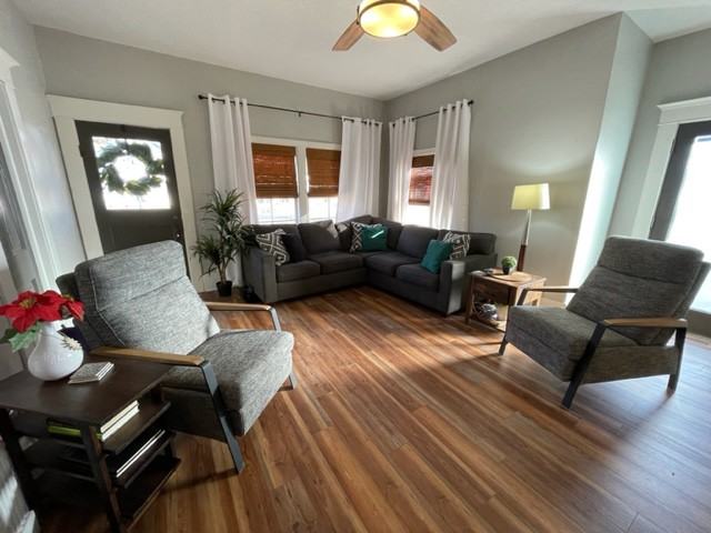 211 N College Ave - Photo 3 of 16