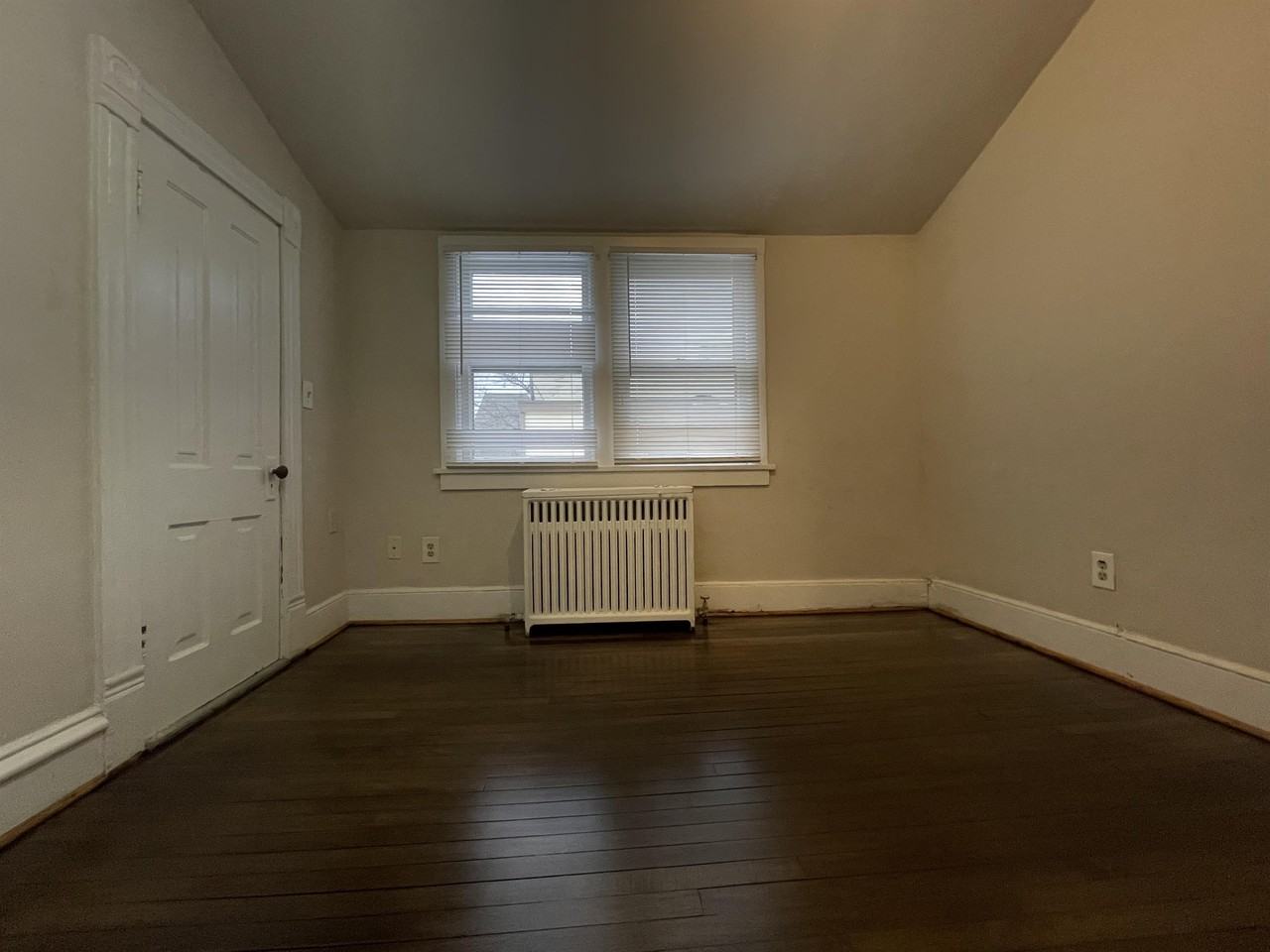 3029 Aldrich Ave S #2 - Photo 6 of 18