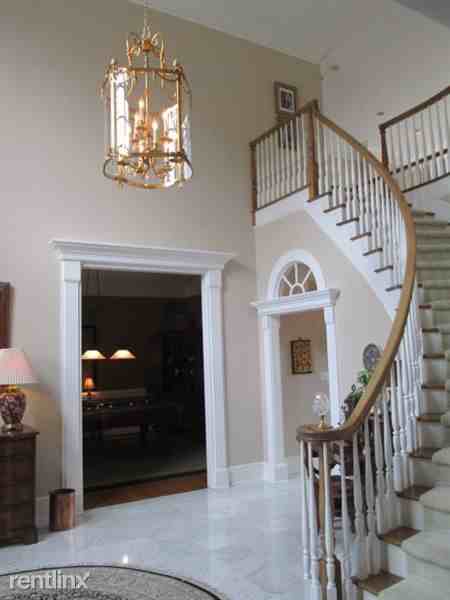 8 Clubview Ct - Photo 2 of 9