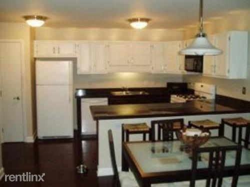 1985 Bayview Ln - Photo 3 of 6