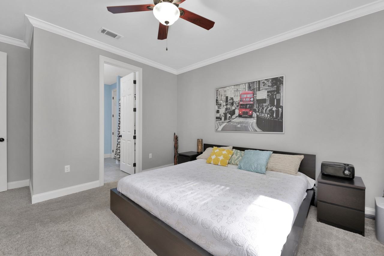 902 Bay Breeze Cv #1 - Photo 2 of 28