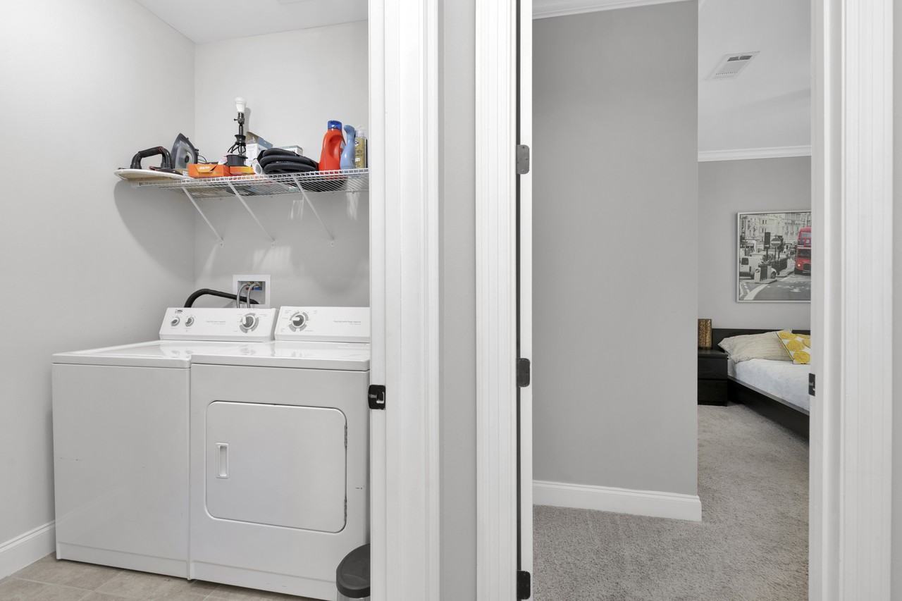 902 Bay Breeze Cv #1 - Photo 5 of 28