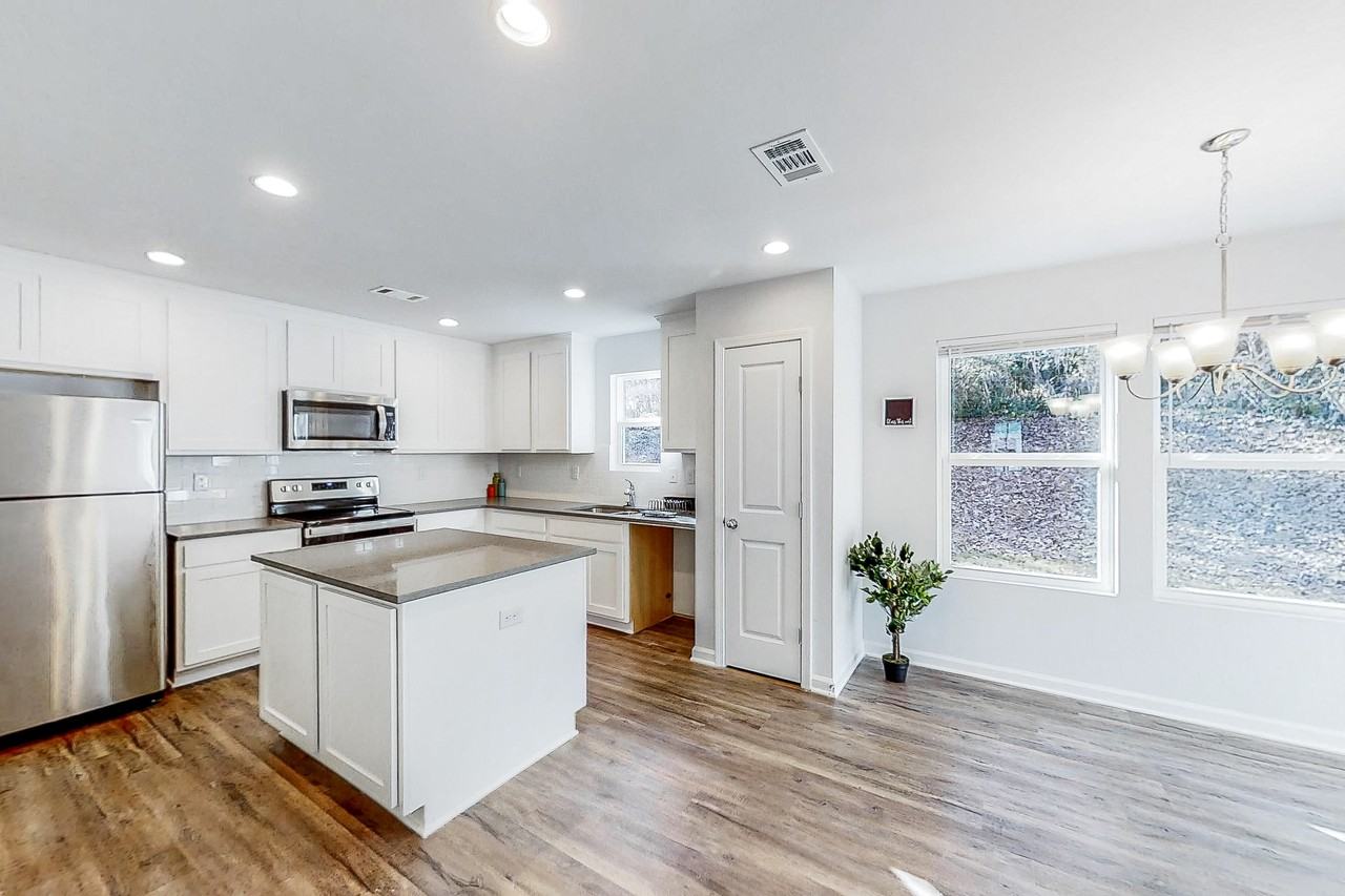 Lotus Ave Nw - Photo 2 of 11