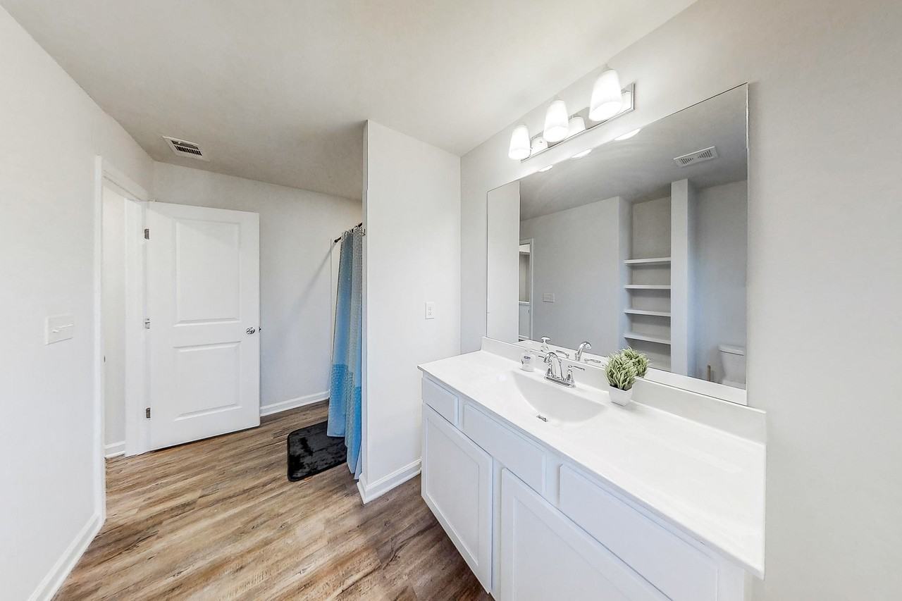 Lotus Ave Nw - Photo 7 of 11