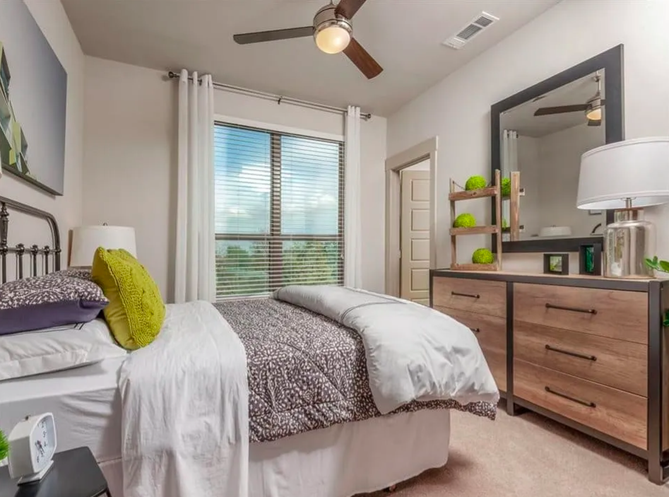 7353 East Lowry Boulevard #1159 - Photo 3 of 15