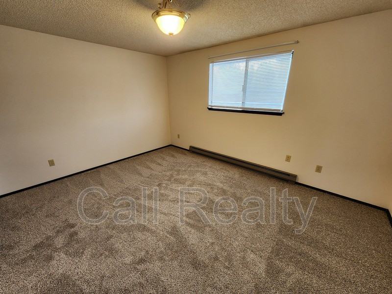 10811 E 26th Ave - Photo 7 of 10