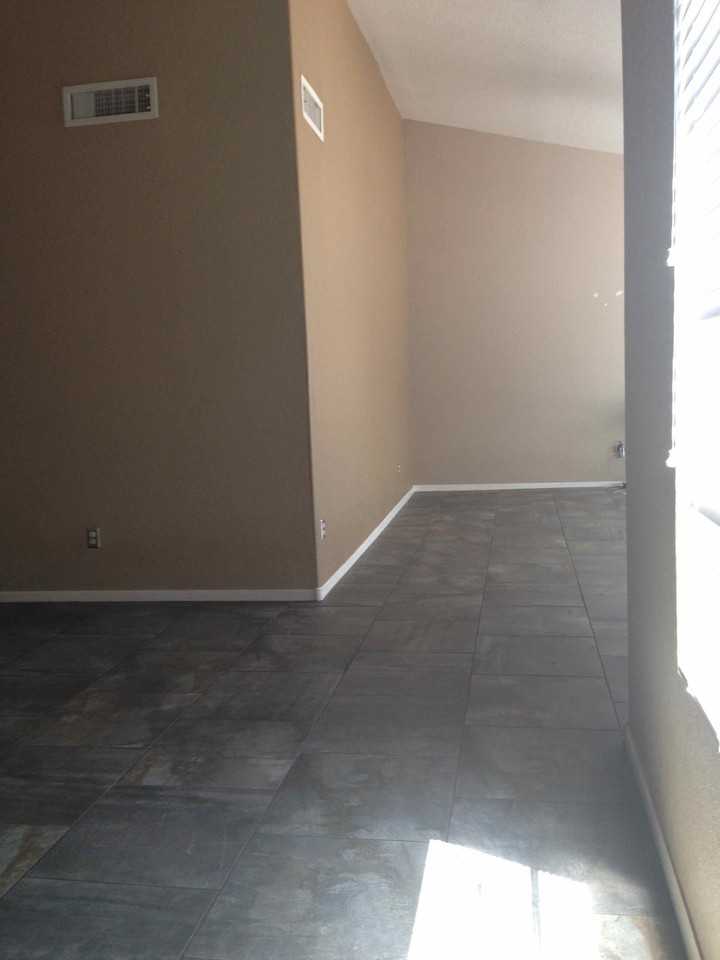 1358 N Laveen Dr - Photo 3 of 14