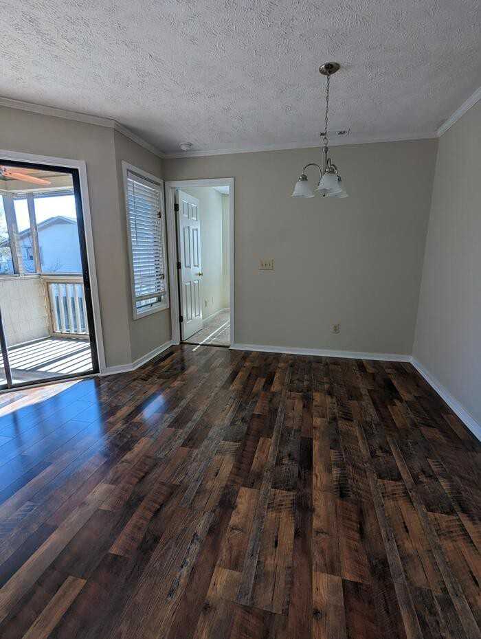119 Longstreet Dr #204 - Photo 3 of 11