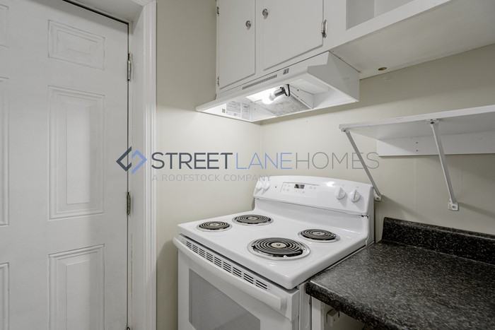 1113 Hillcrest Rd - Photo 3 of 19