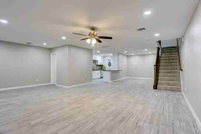 10207 S Gessner Rd #1 - Photo 2 of 20