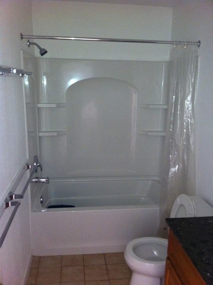 722 W Broomfield St #G02 - Photo 4 of 18