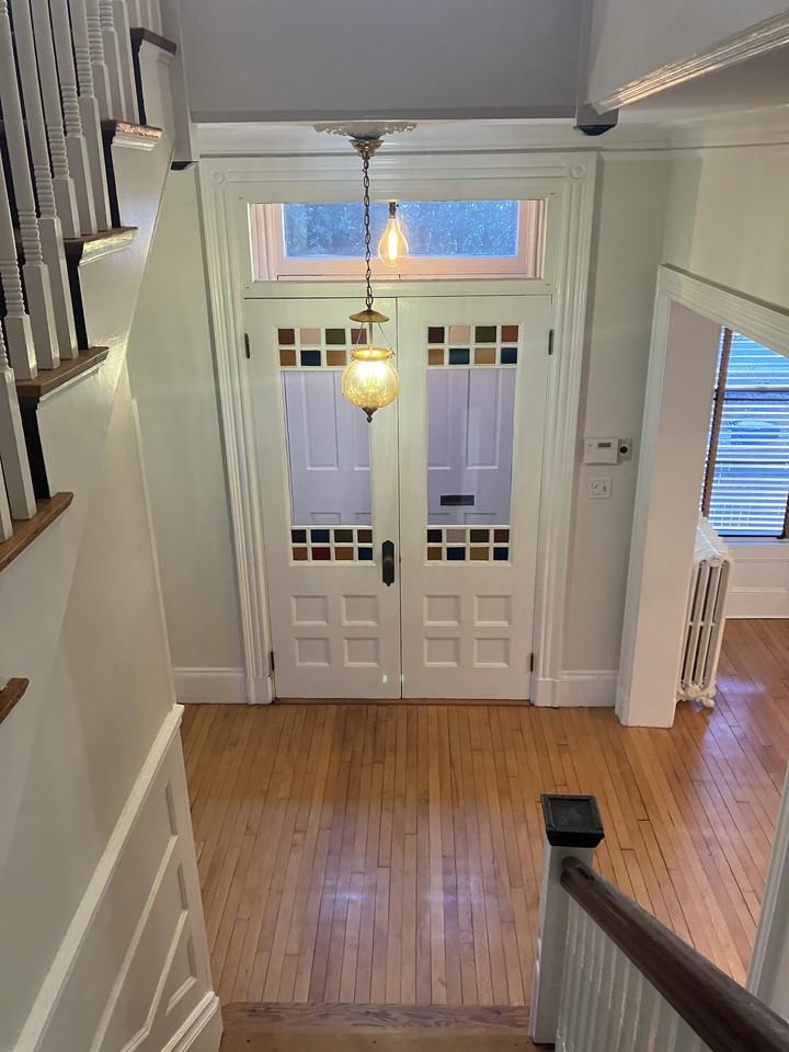 322 Spring St - Photo 5 of 50