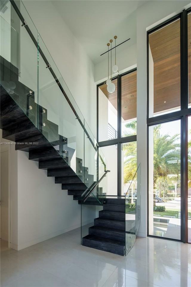 128 Fiesta Way - Photo 7 of 50