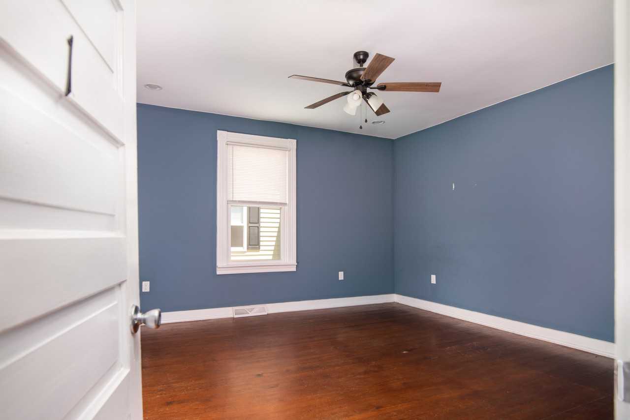 381 Main St #1 - Photo 6 of 22