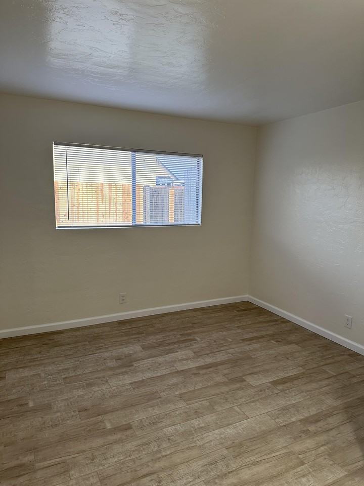 4321 W Myrtle Ave #4323 - Photo 6 of 14