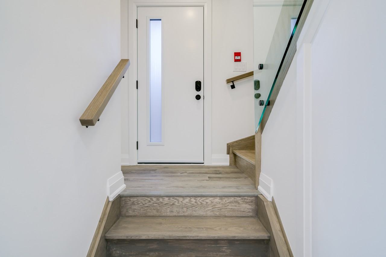 147 Denison Ave - Photo 3 of 19