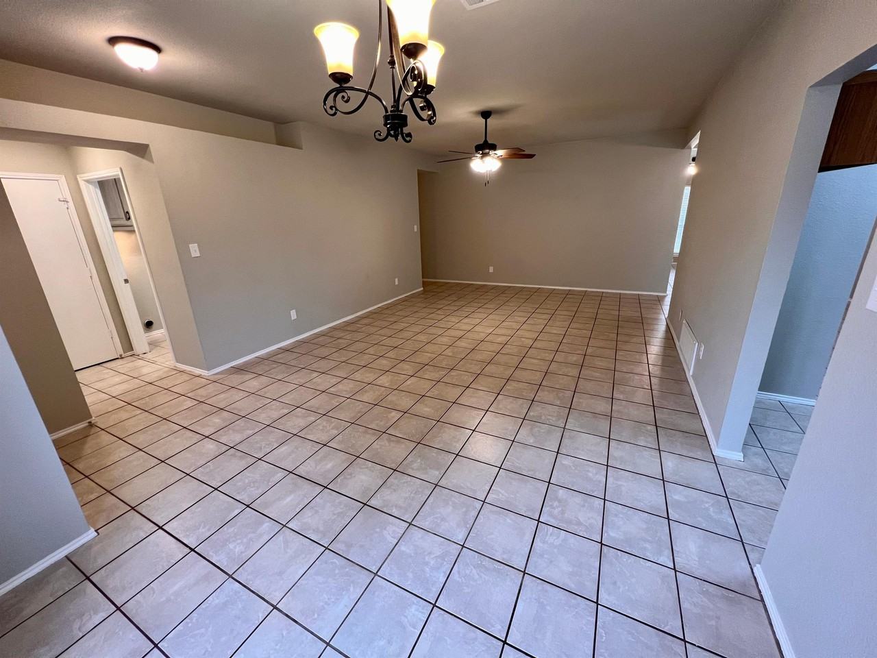 2805 Yorkfield Ct #1 - Photo 7 of 26