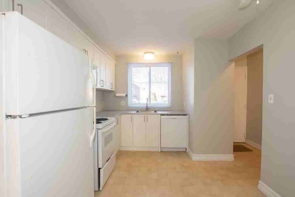 6476 Huggins Street - 55 - Photo 3 of 17