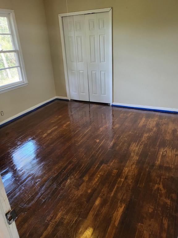1250 Pinewood Dr - Photo 2 of 7