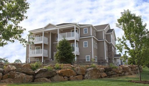 11 Stoneledge Dr #08