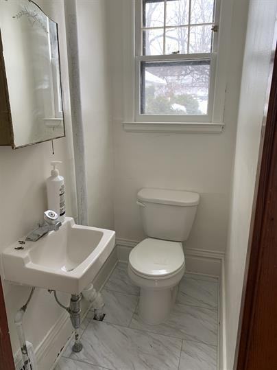 3230 E Washington Ave - Photo 3 of 10