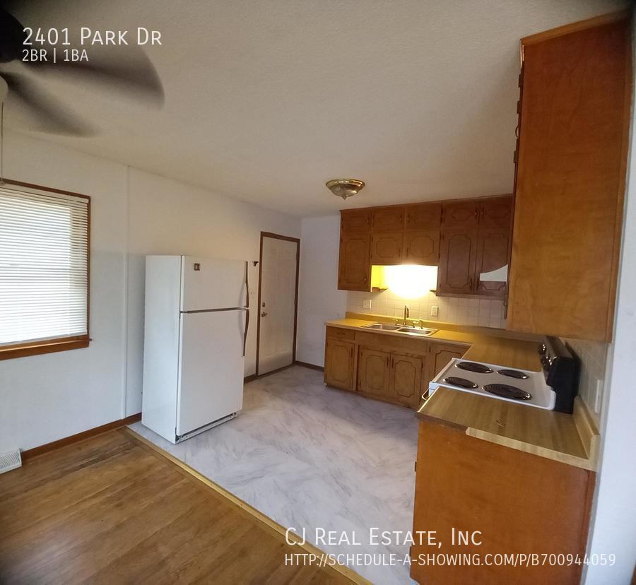 2401 Park Dr - Photo 3 of 10