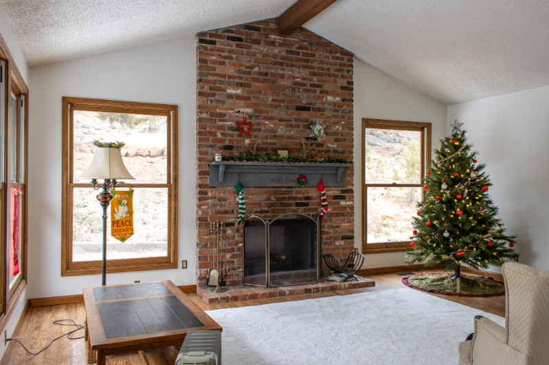 2713 Lakemoor Dr - Photo 2 of 50