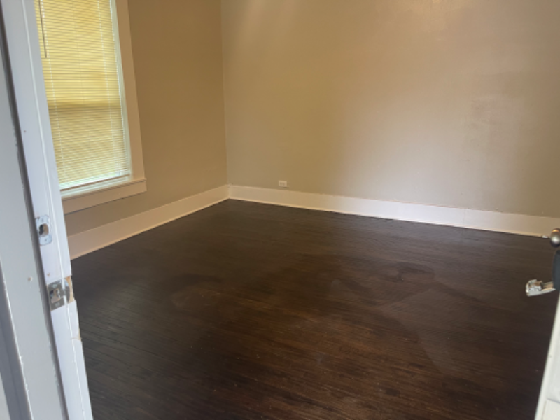 534 E Sycamore St - Photo 6 of 20