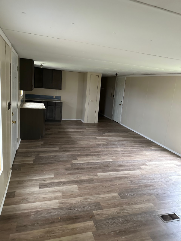 115 W Leo St - Photo 3 of 9