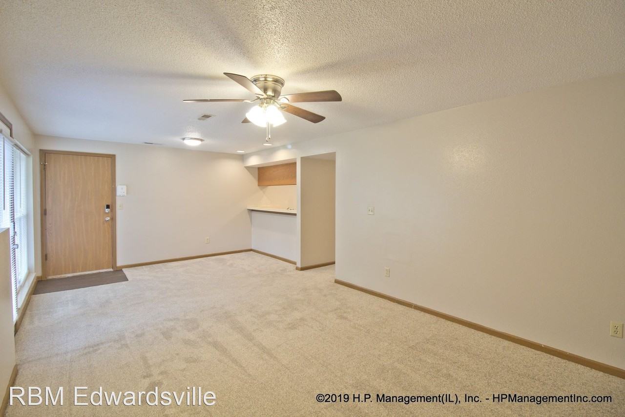 130 West Street - Photo 2 of 14