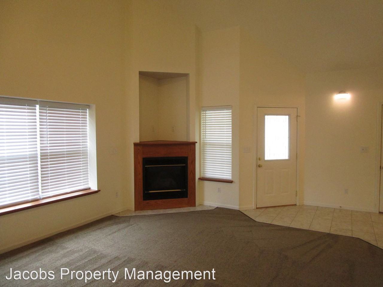 3246 Wind River Cir - Photo 2 of 34