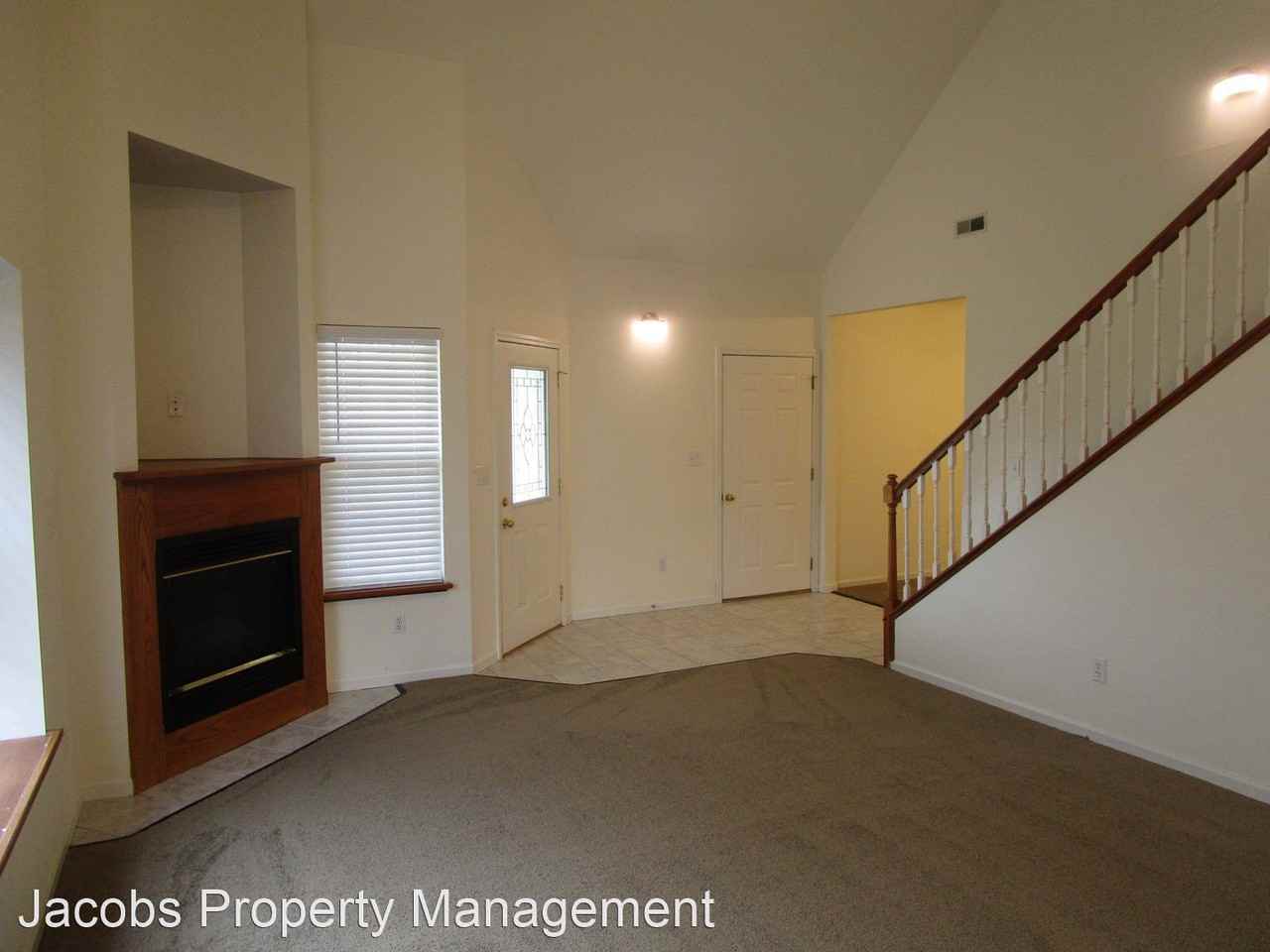 3246 Wind River Cir - Photo 3 of 34