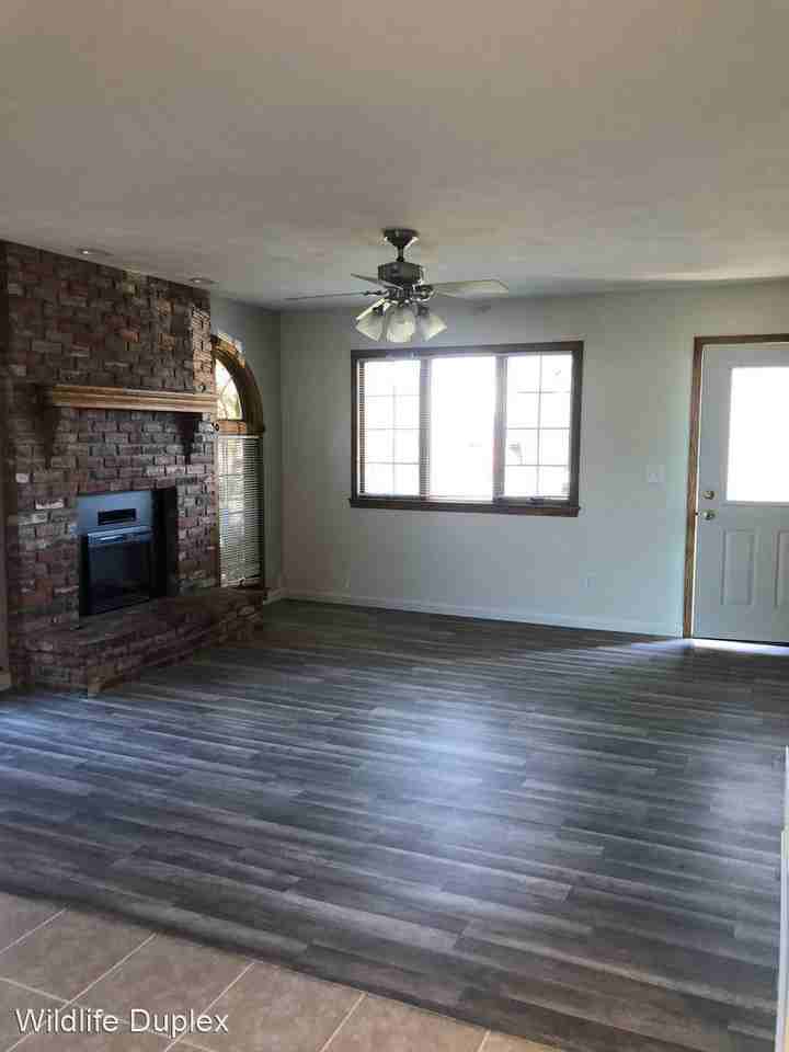 3025/3027 W Wildlife Drive - Photo 2 of 22