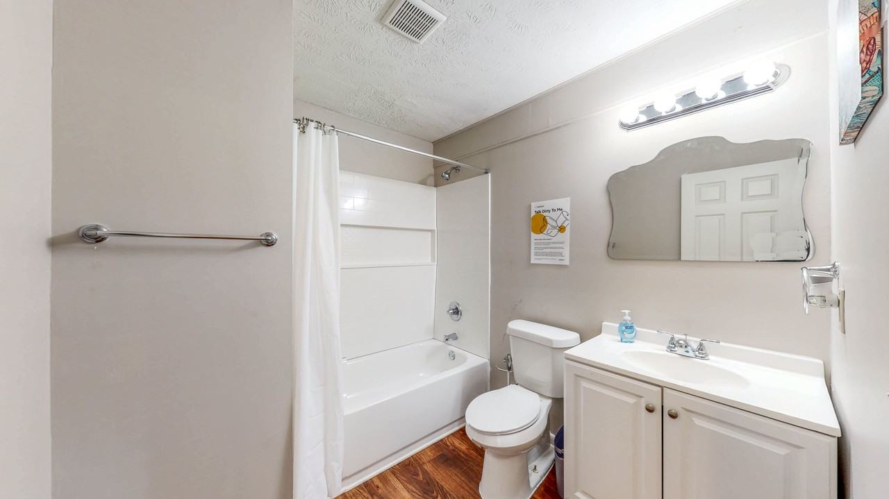 Needle Rock Dr - Photo 4 of 10