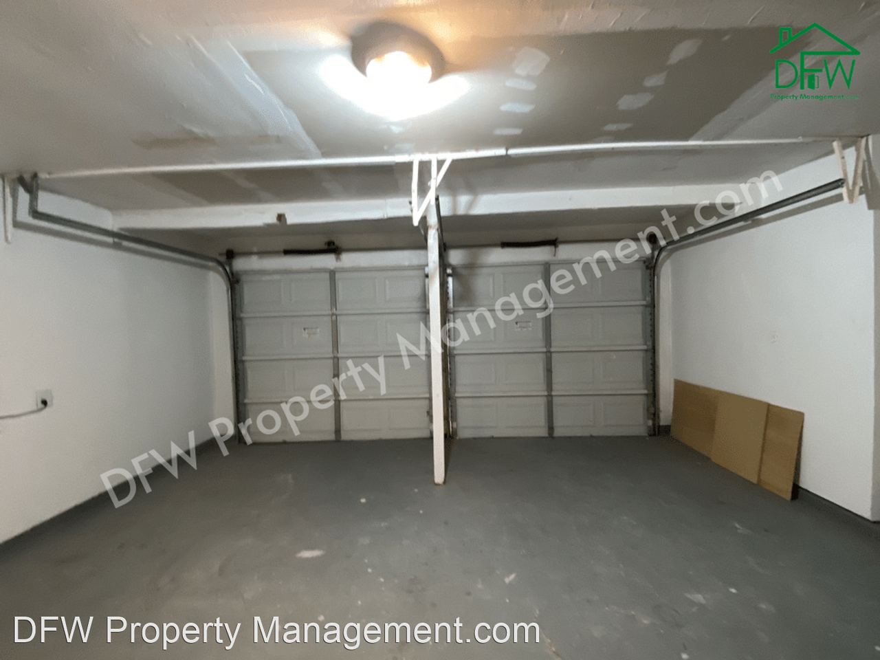 3905 Flamingo Ln - Photo 2 of 25