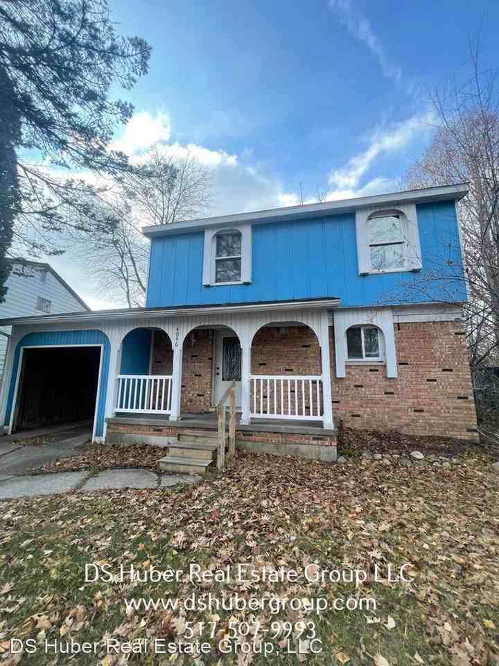 4046 Seaway Dr - Photo 2 of 21