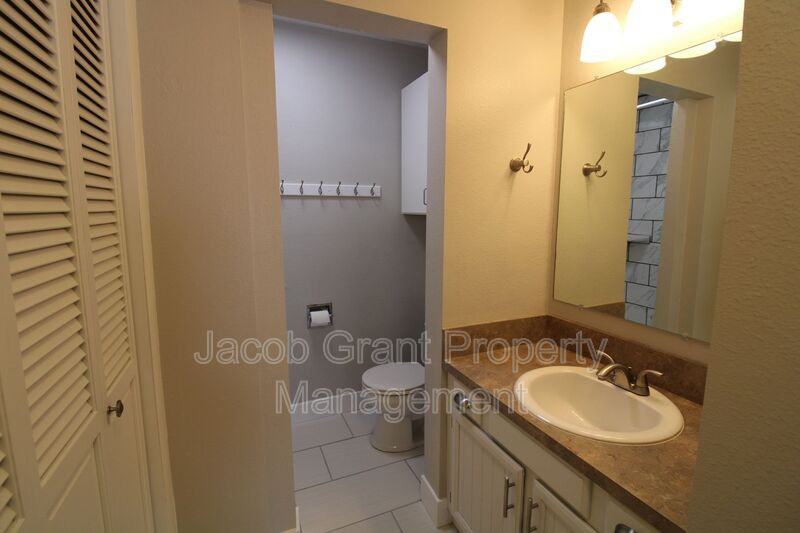 1430 Vega Cir - Photo 7 of 14