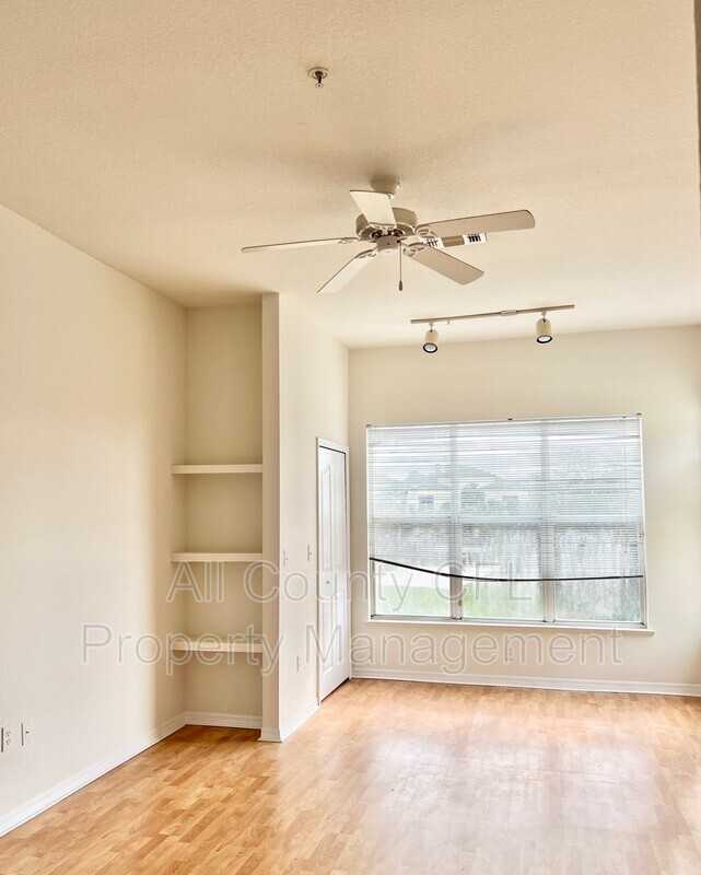 8820 Legacy Dunes Court #304 - Photo 4 of 26