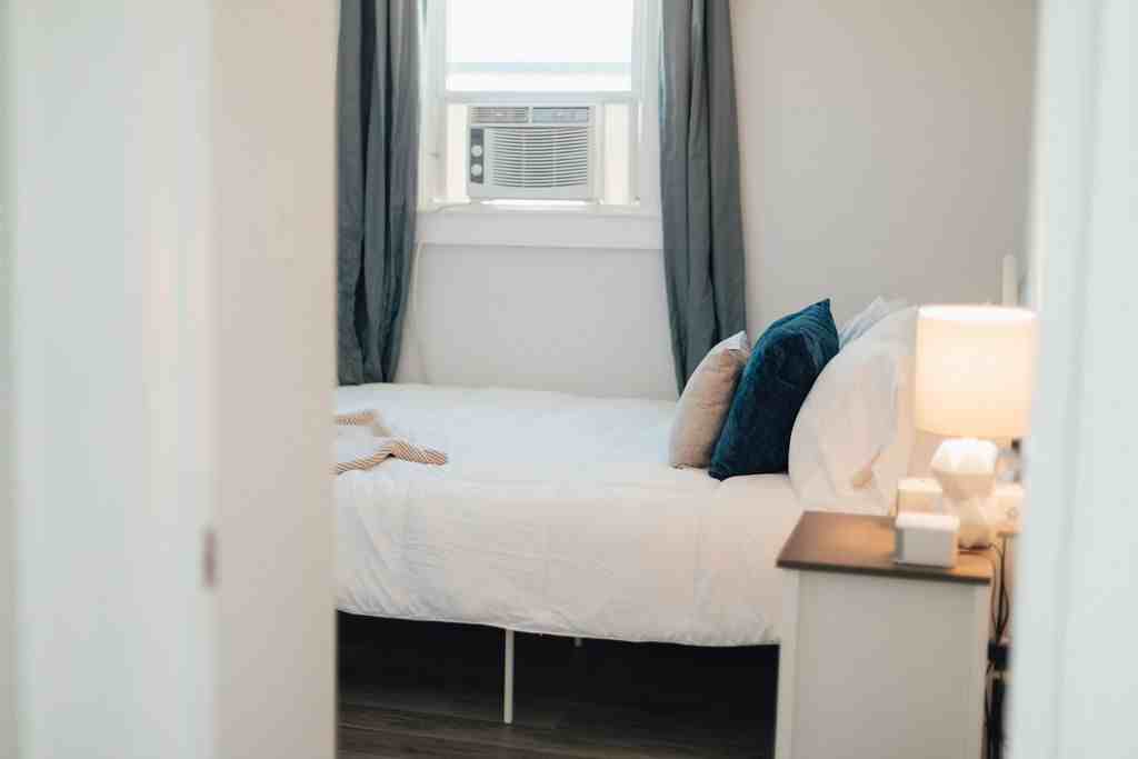 905 Hill St #1 - Photo 4 of 42