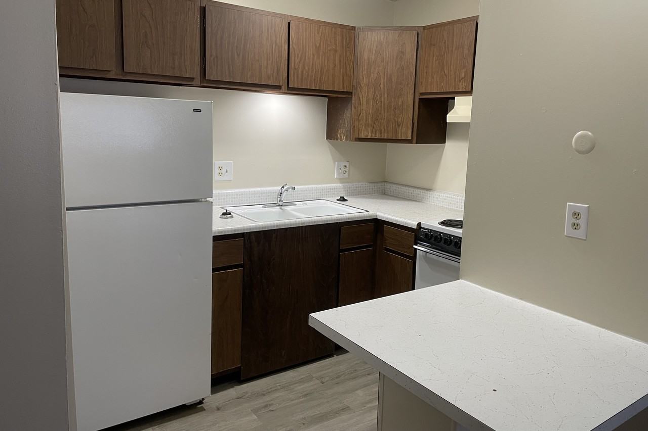 515 Sw Buchanan St - Photo 2 of 8