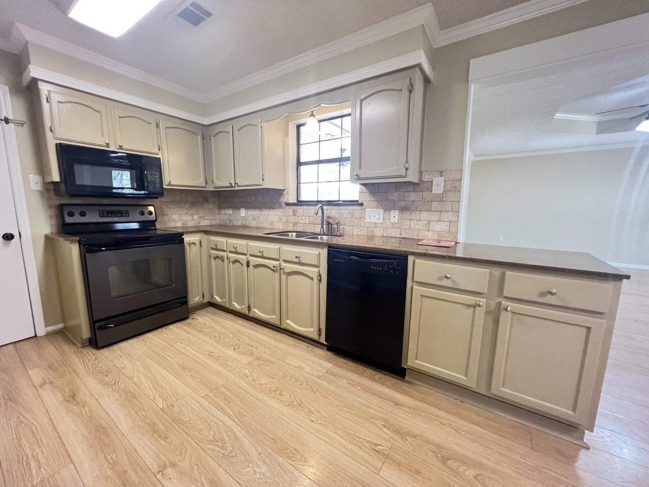 27577 Gaylord Rd - Photo 2 of 23